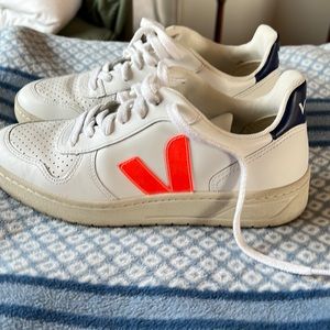Veja sneakers US 6 (EUR 37)